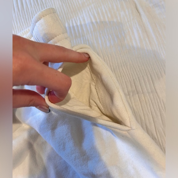 Pacsun x Formula1 athleisure shorts white red black Small EUC - Picture 5 of 5